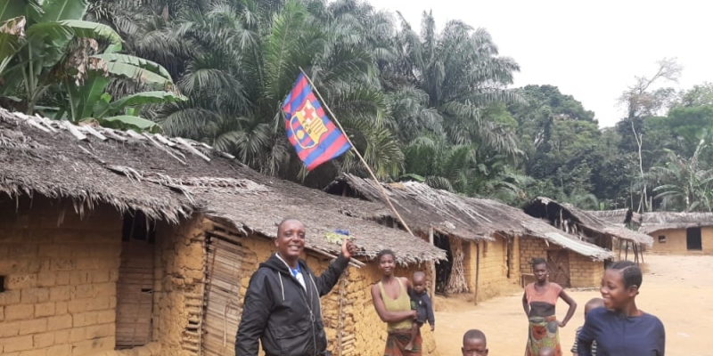 le voyageur Caniche Mukongo