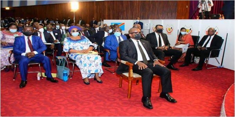 Sama Lukonde et les membres du Gouvernement