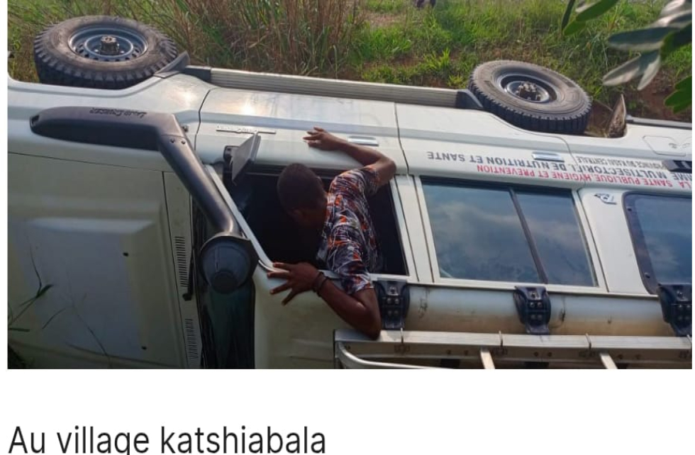 une jeep fait tonneau dans le cortège du Chef de l’État